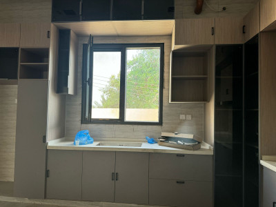 Aluminium kitchen cabinet installation in Muscat and Sohar Oman 1 - تركيب خزانة مطبخ ألمن… – aluminium kitchen cabinet fabrication – Al Noo…