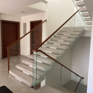 Glass staircase railing installation in Muscat and Sohar Oman 20 - تركيب درابزين درج زجاج… – glass railing and balustrade installation – Al…