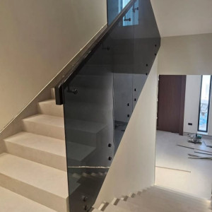 Glass staircase railing installation in Muscat and Sohar Oman 24 - تركيب درابزين درج زجاج… – glass railing and balustrade installation – Al…